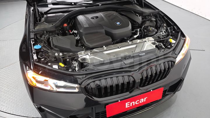 BMW 3 Series 2026 — 5