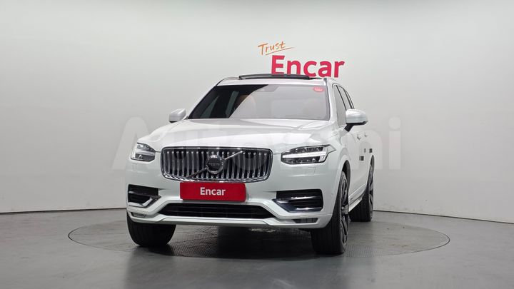 Volvo XC90 2021 — 3