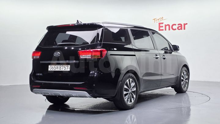 Kia Carnival 2018 — 2