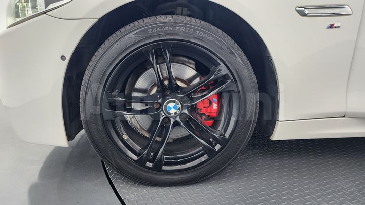 BMW 5 Series 2016 — 5