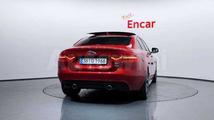 Jaguar XE 2019 — 4