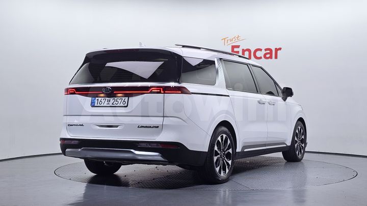 Kia Carnival 2021 — 2