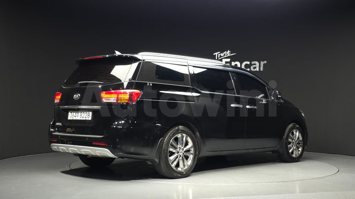 Kia Carnival 2018 — 3