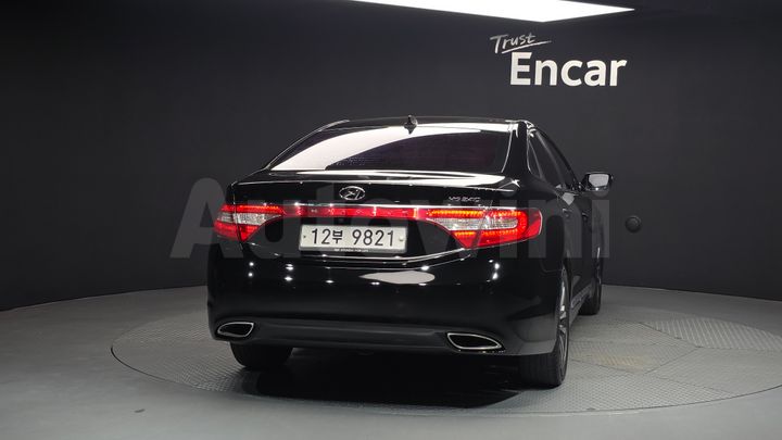 Hyundai Grandeur 2011 — 4