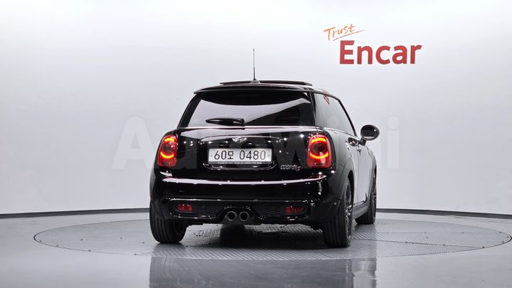 Mini Cooper 2016 — 3