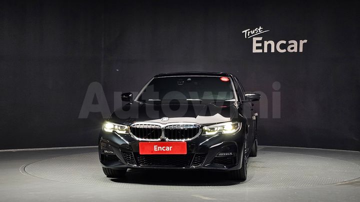 BMW 3 Series 2022 — 3