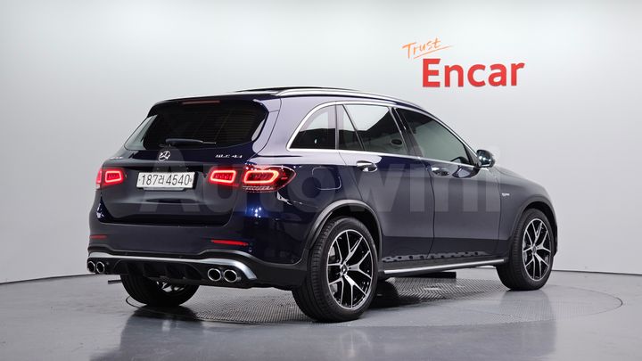 Mercedes-Benz GLC Class 2022 — 2