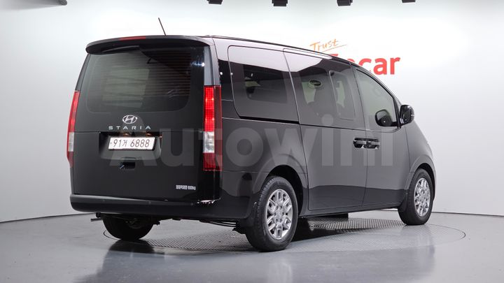 Hyundai Staria 2022 — 2