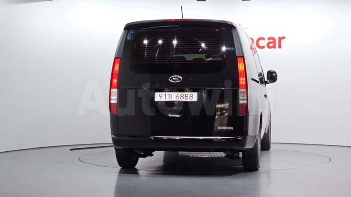 Hyundai Staria 2022 — 4
