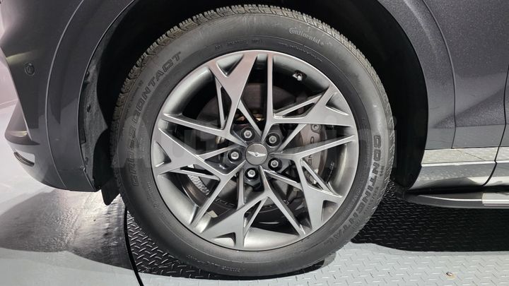 Genesis GV70 2021 — 5