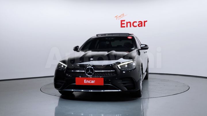Mercedes-Benz E Class 2022 — 4