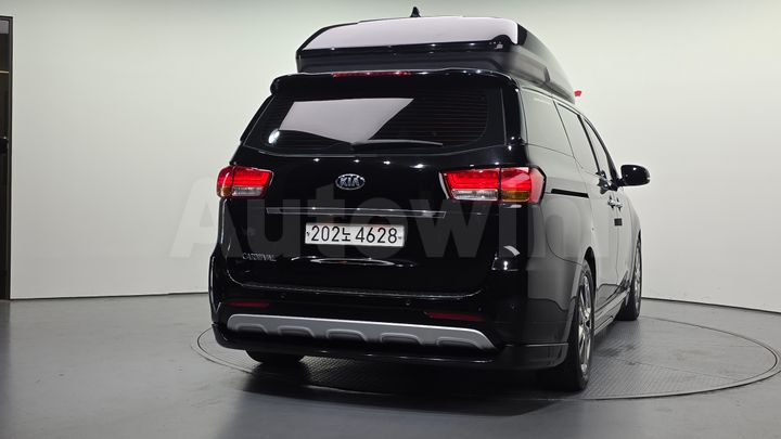 Kia Carnival 2015 — 4
