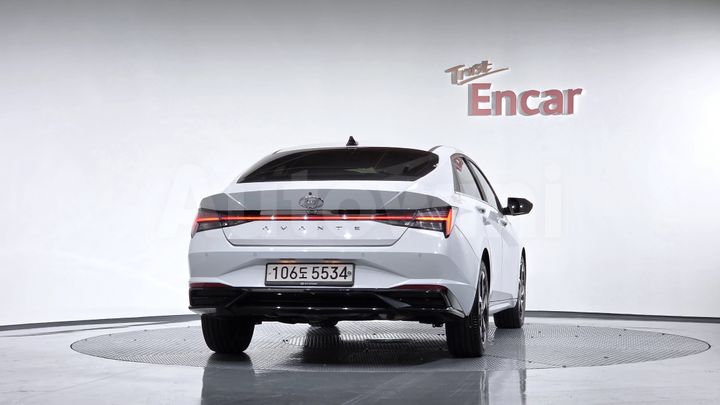 Hyundai Avante 2021 — 3