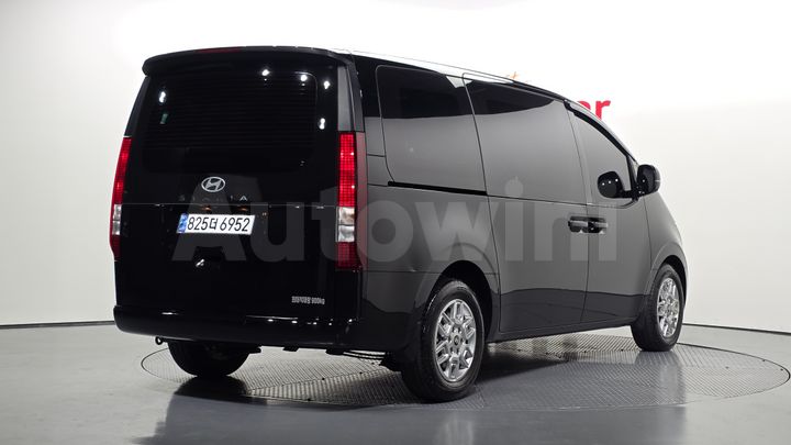 Hyundai Staria 2025 — 2