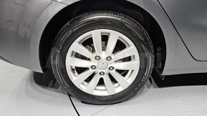 Kia K3 2015 — 5