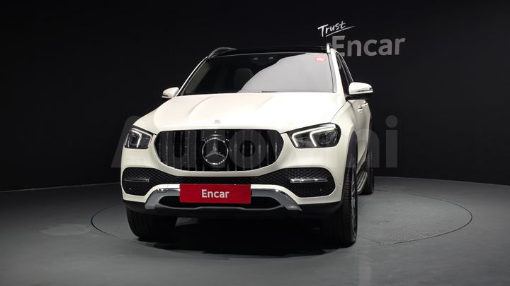 Mercedes-Benz GLE Class 2023 — 3