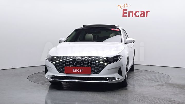 Hyundai Grandeur 2023 — 2