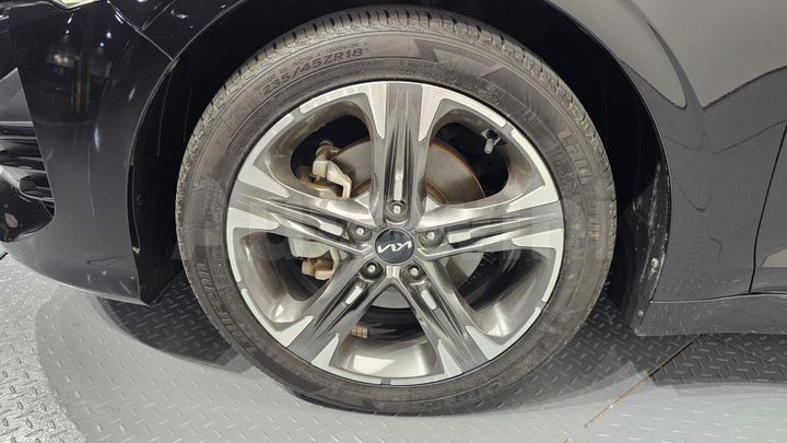 Kia K5 2022 — 5