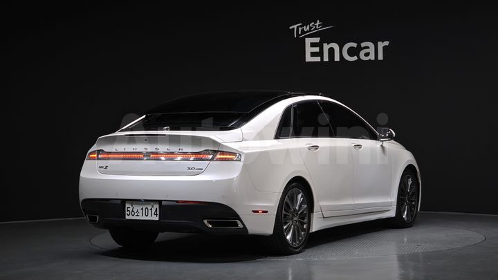 Lincoln MKZ