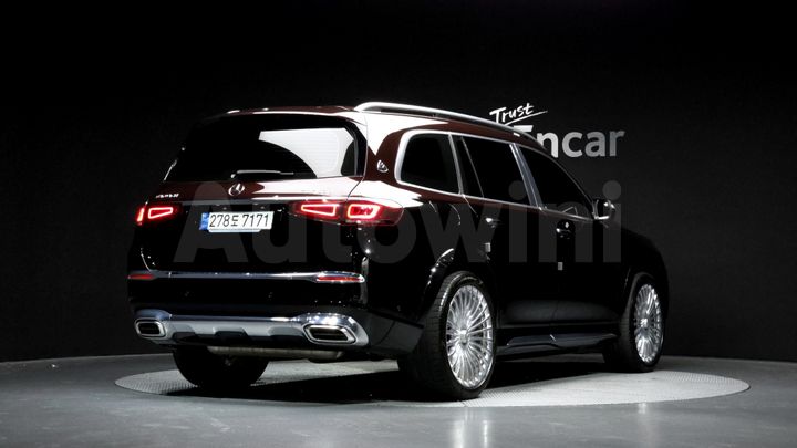 Mercedes-Benz GLS Class 2023 — 2