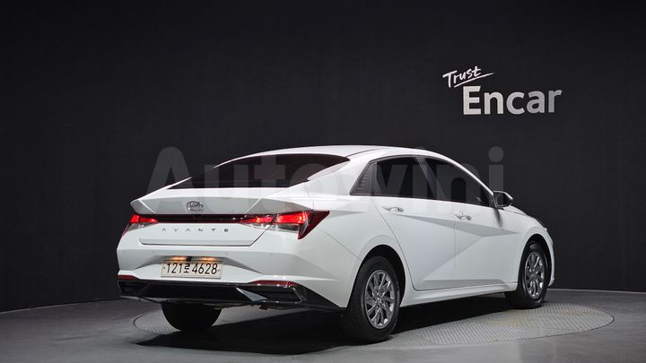 Hyundai Avante 2021 — 2