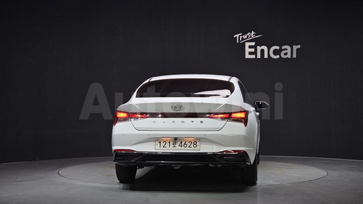 Hyundai Avante 2021 — 4