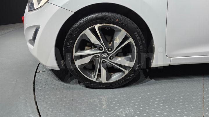 Hyundai Avante 2014 — 5