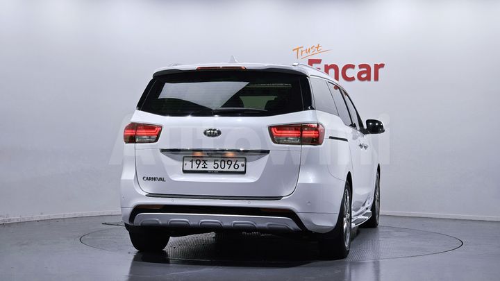 Kia Carnival 2018 — 4