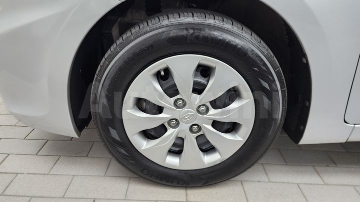 Hyundai Accent 2016 — 5