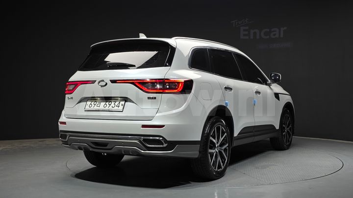 Renault QM6