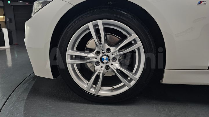 BMW 3 Series 2018 — 4