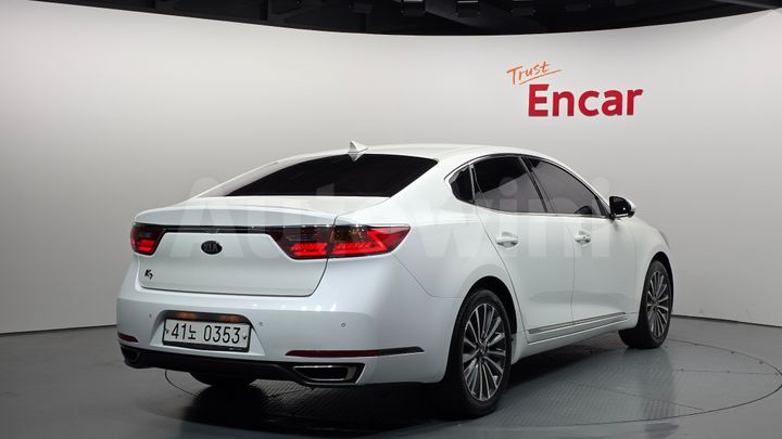 Kia K7 2016 — 2