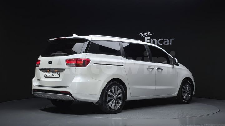 Kia Carnival 2018 — 2