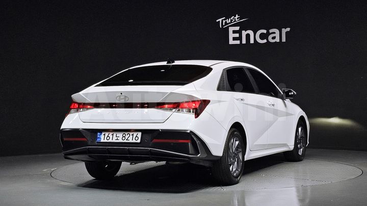 Hyundai Avante 2024 — 2