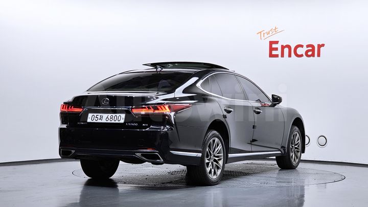 Lexus LS 2018 — 3