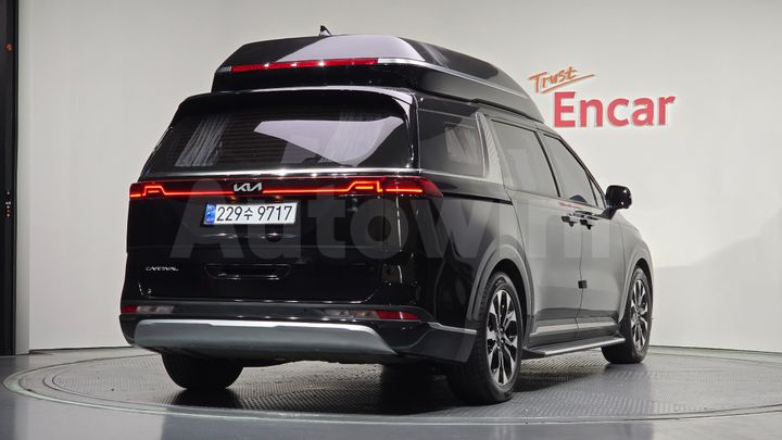 Kia Carnival 2022 — 2