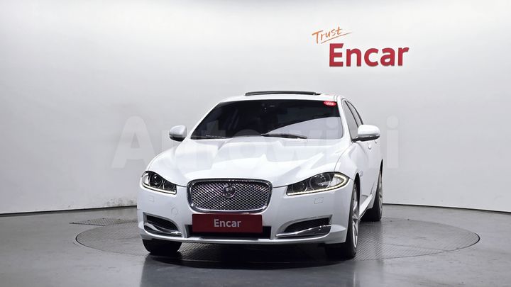 Jaguar XF 2012 — 3