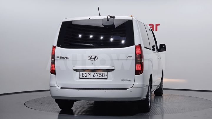 Hyundai Starex 2018 — 4