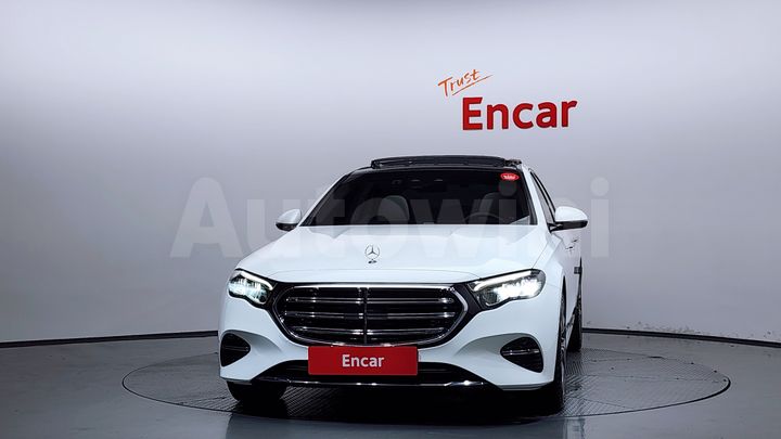 Mercedes-Benz E Class 2024 — 3