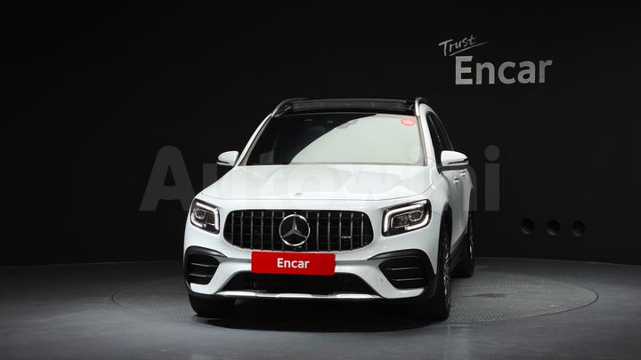 Mercedes-Benz GLB Class 2023 — 3