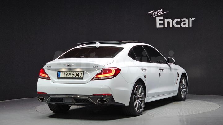 Genesis G70 2018 — 2