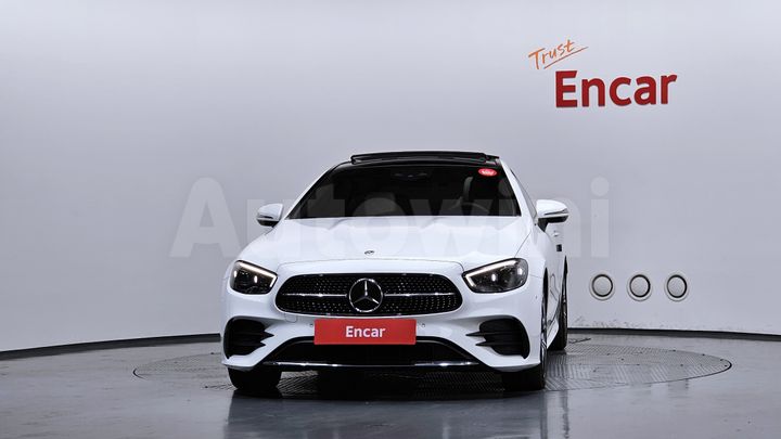 Mercedes-Benz E Class 2022 — 3