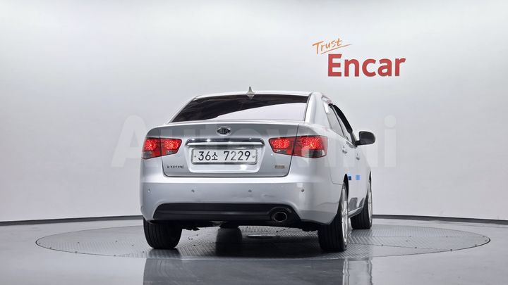 Kia Forte 2011 — 4