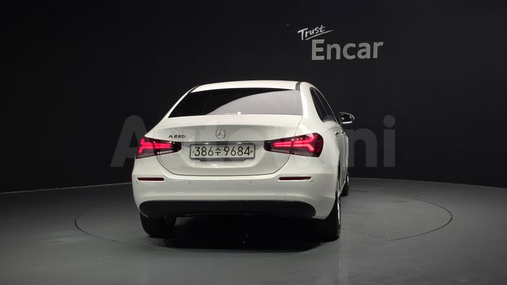 Mercedes-Benz A Class 2020 — 4