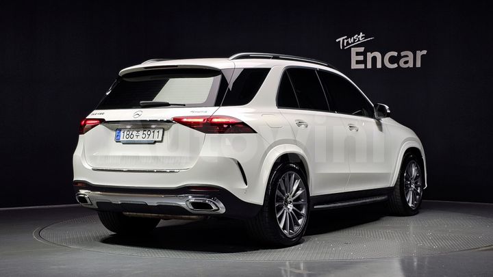 Mercedes-Benz GLE Class 2024 — 2