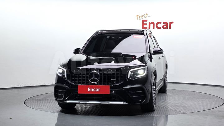 Mercedes-Benz GLB Class 2023 — 3