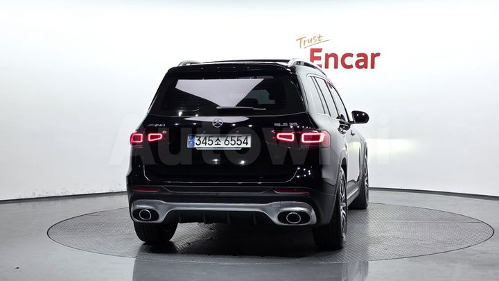 Mercedes-Benz GLB Class 2023 — 4