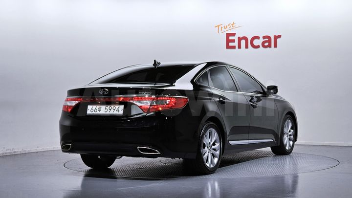 Hyundai Grandeur 2012 — 2