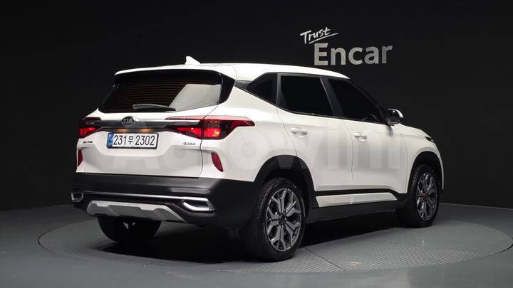 Kia Seltos 2021 — 2