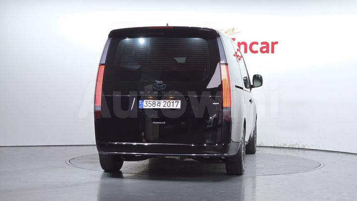 Hyundai Staria 2025 — 4